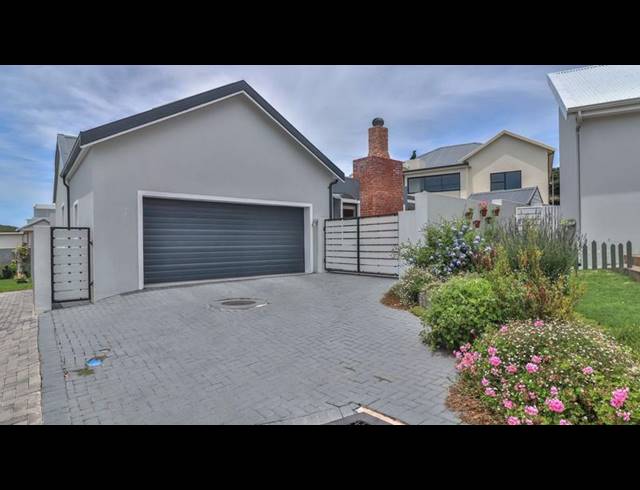 3 BEDROOM HOUSE FOR SALE IN STILBAAI-WES
